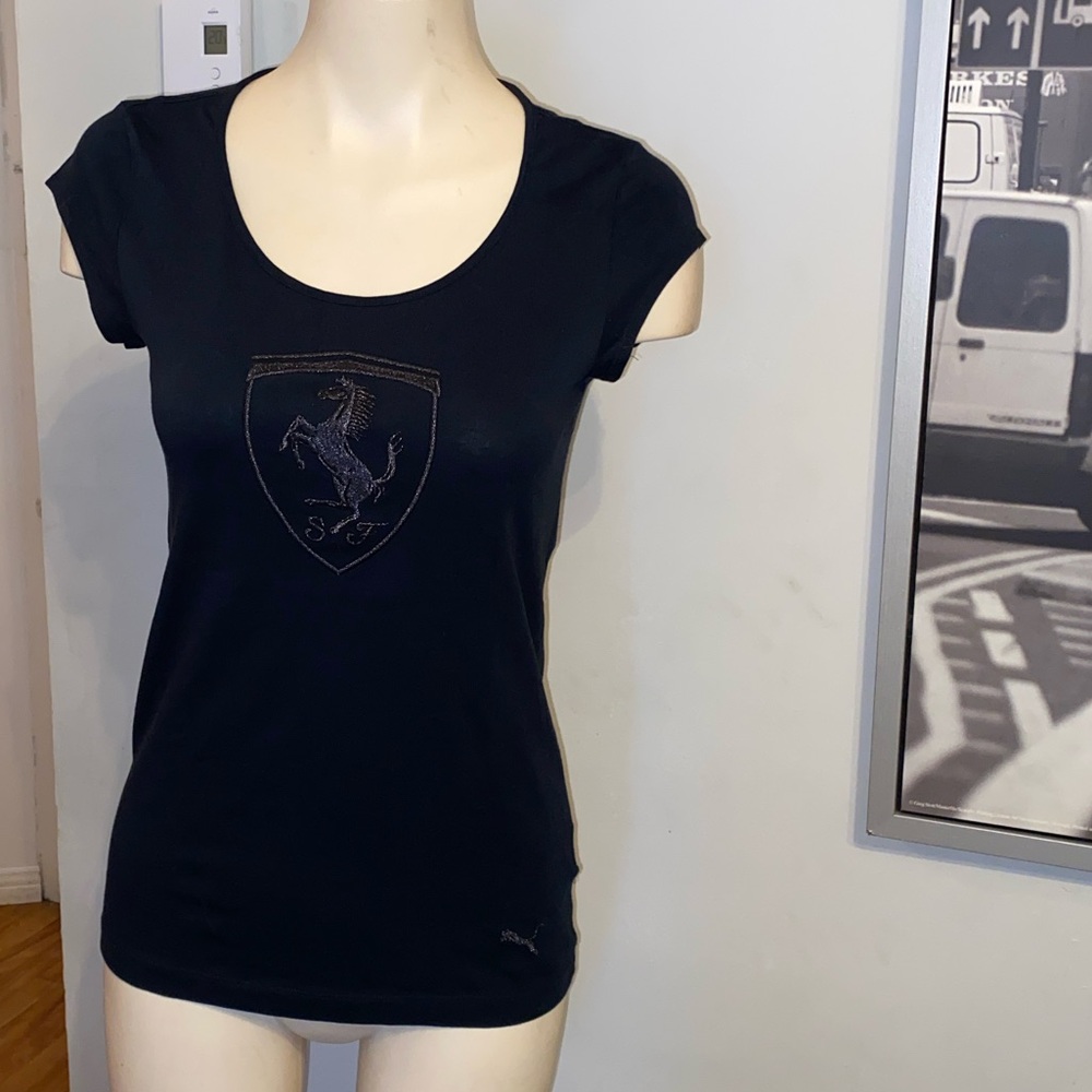 Ferrari Puma Women’s fitted tshirt size S